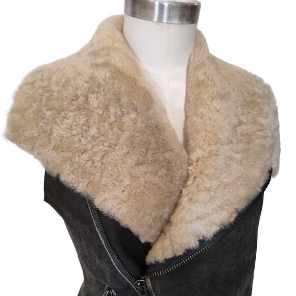 Luxurious West 14th Women's Nolita Drape Authentic Shearling Vest in Gray S to M - Picture 2 of 9